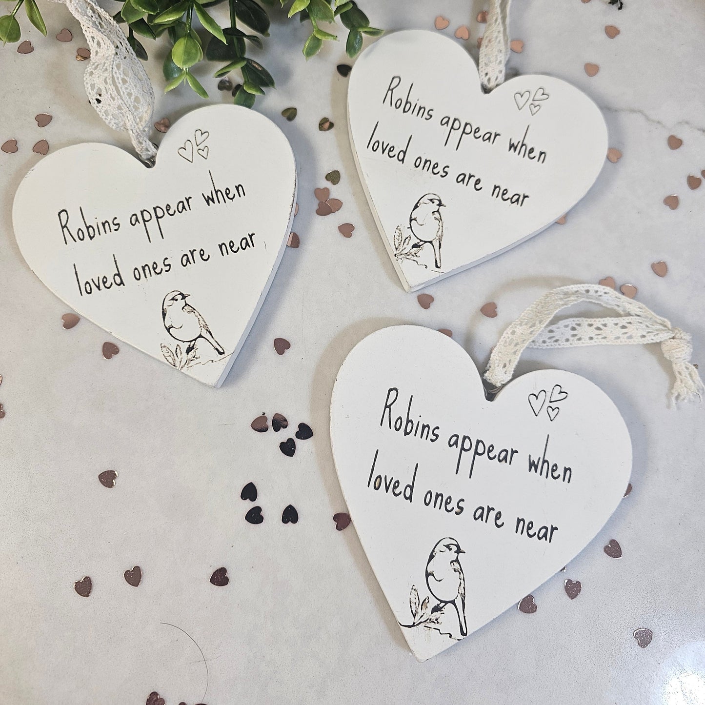 Hanging heart - Robins Appear
