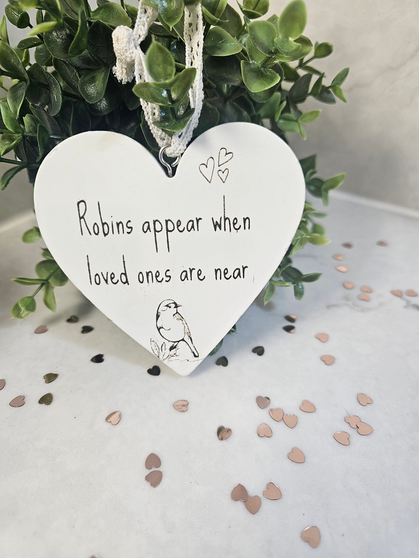 Hanging heart - Robins Appear